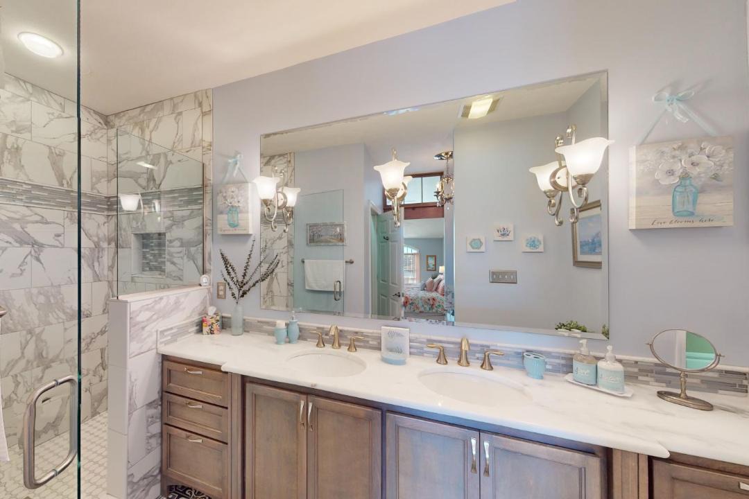 Photo of Bathroom in Huddleston