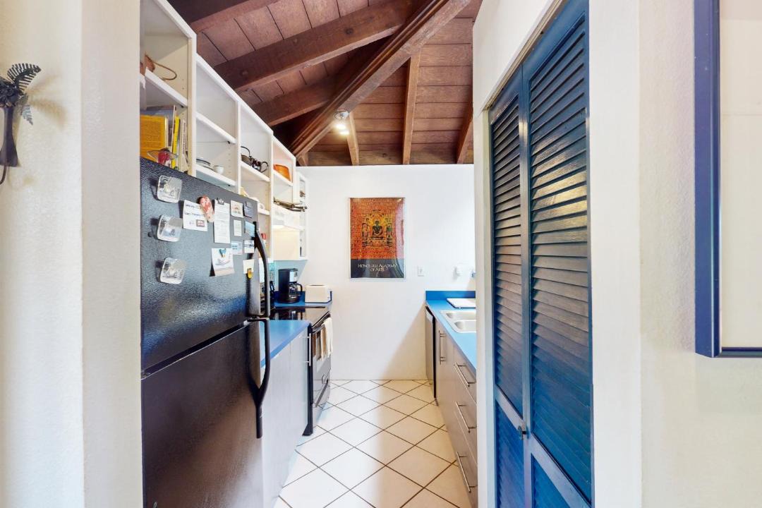 Photo of Kitchen in Maunaloa