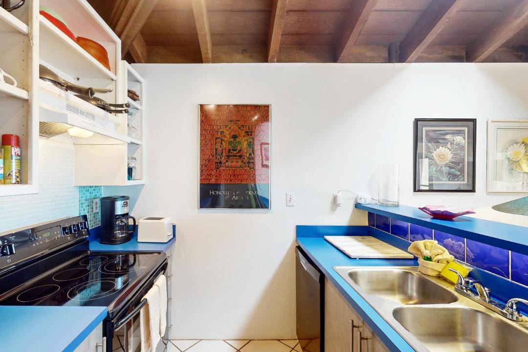 Photo of Kitchen in Maunaloa