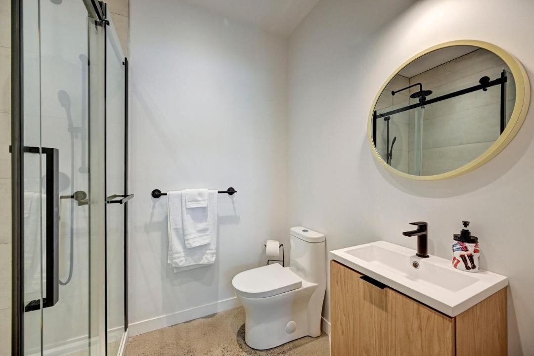 Photo of Bathroom in Pointe-Saint-Charles