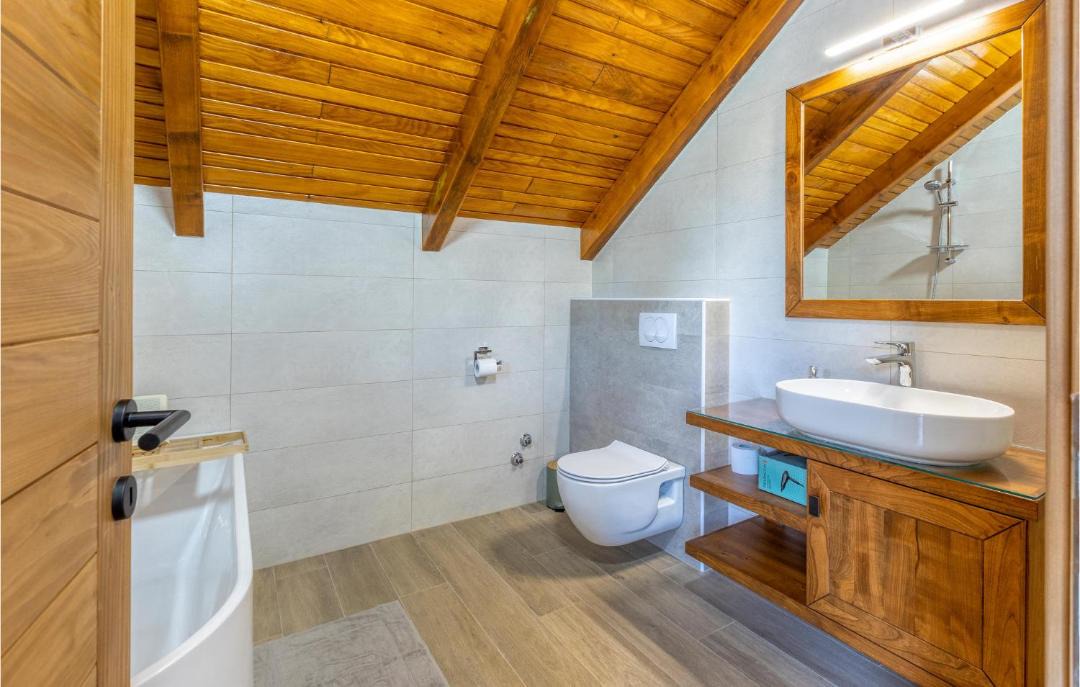 Photo of Bathroom in Brusane