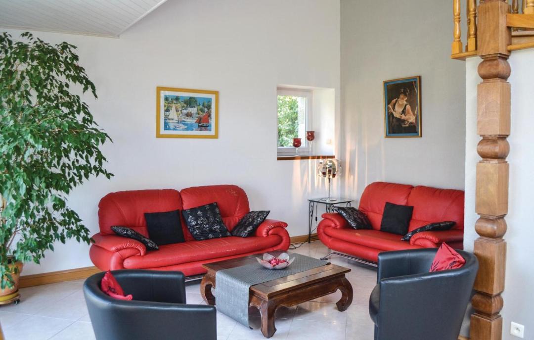 Photo of Livingroom in Meslan