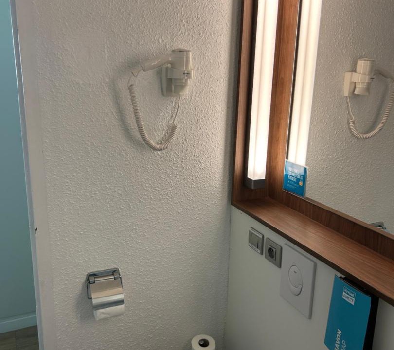 Photo of Bathroom in Woippy