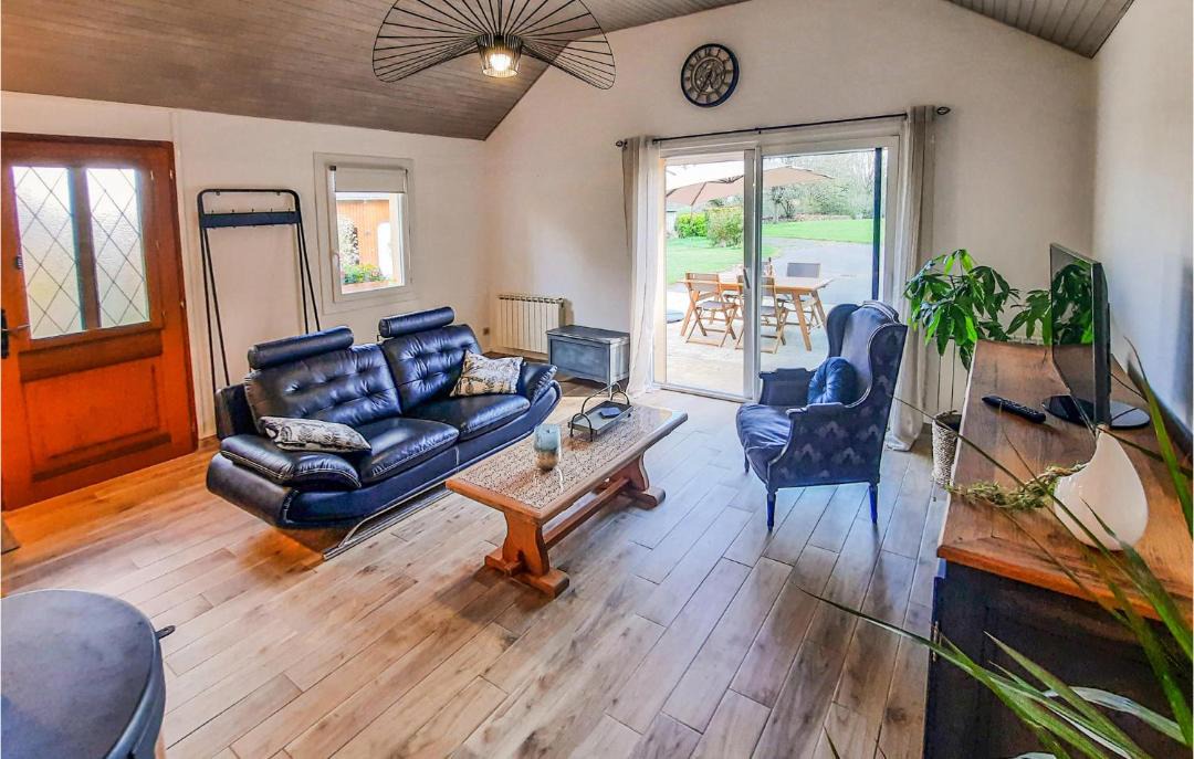 Photo of Others in Brehan