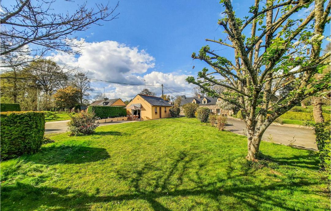 Photo of Others in Brehan