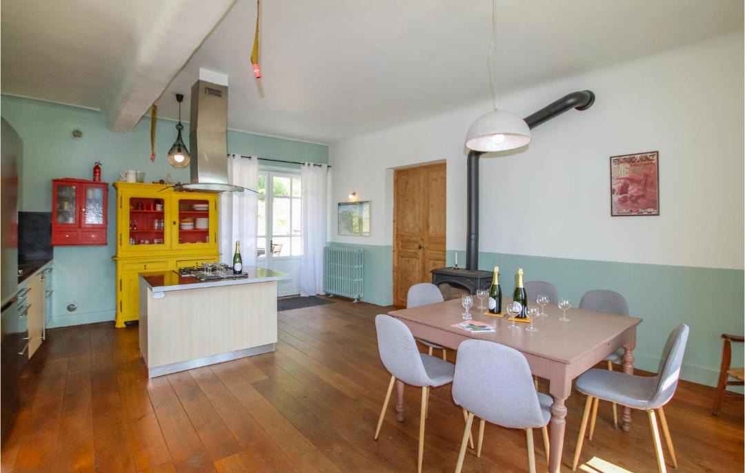 Photo of Others in Die