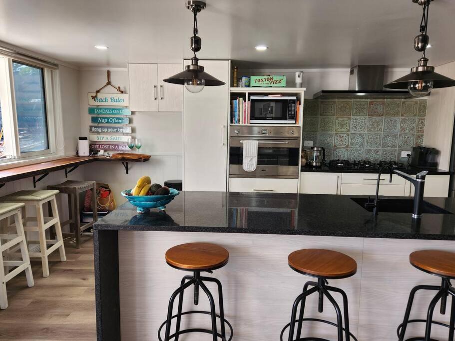 Photo of Kitchen in Waitarere Beach