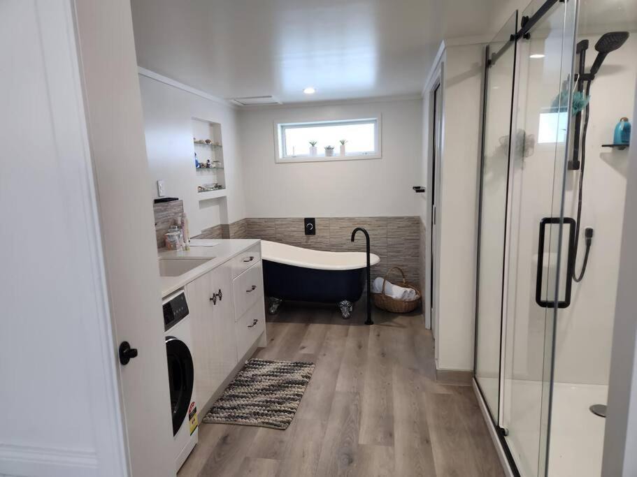 Photo of Others in Waitarere Beach