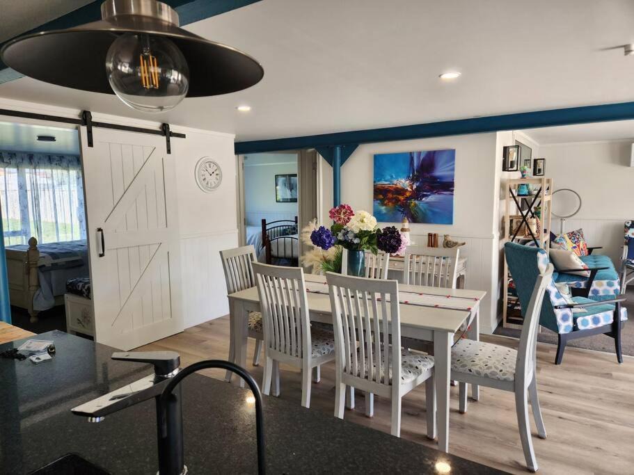 Photo of Kitchen in Waitarere Beach