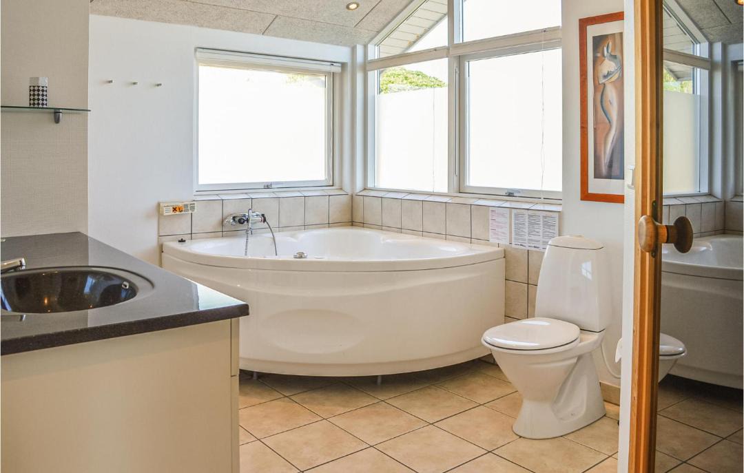 Photo of Bathroom in Vrist Strand