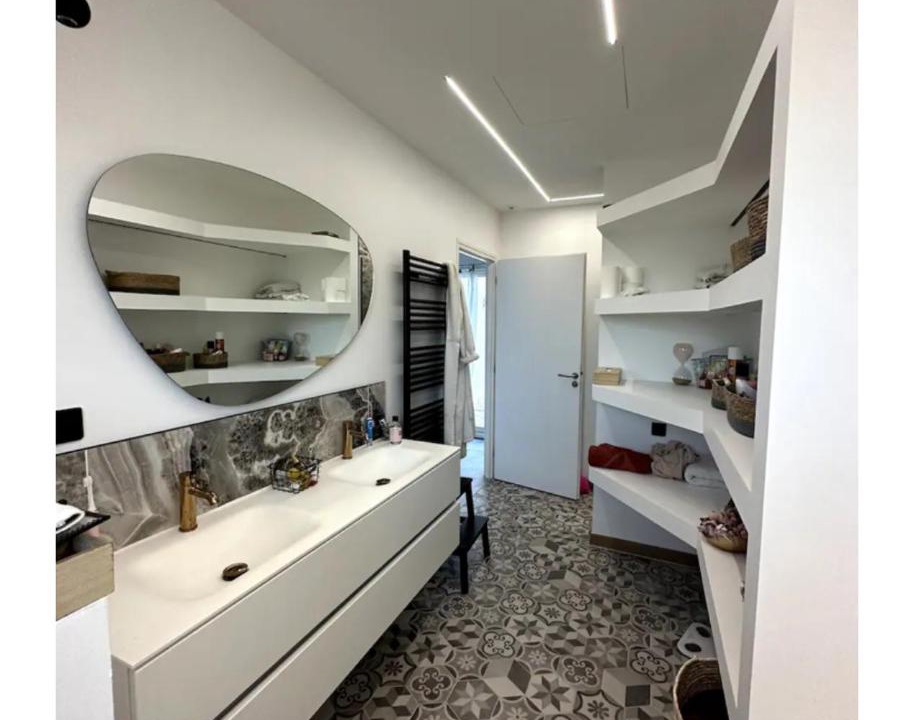 Photo of Others in Merpins