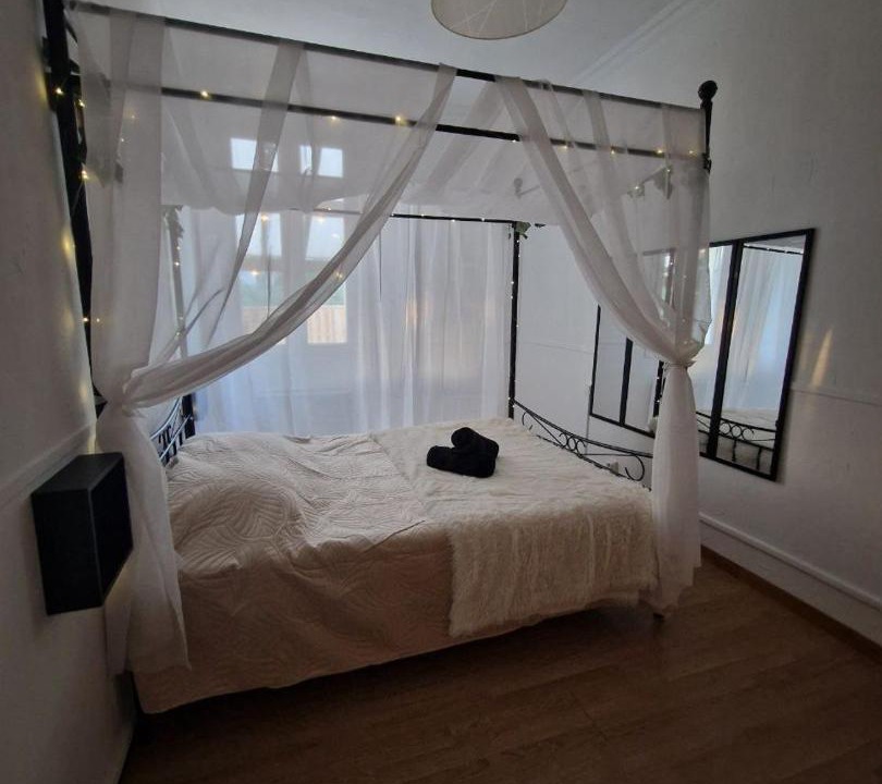 Photo of Bedroom in Saint-Pargoire