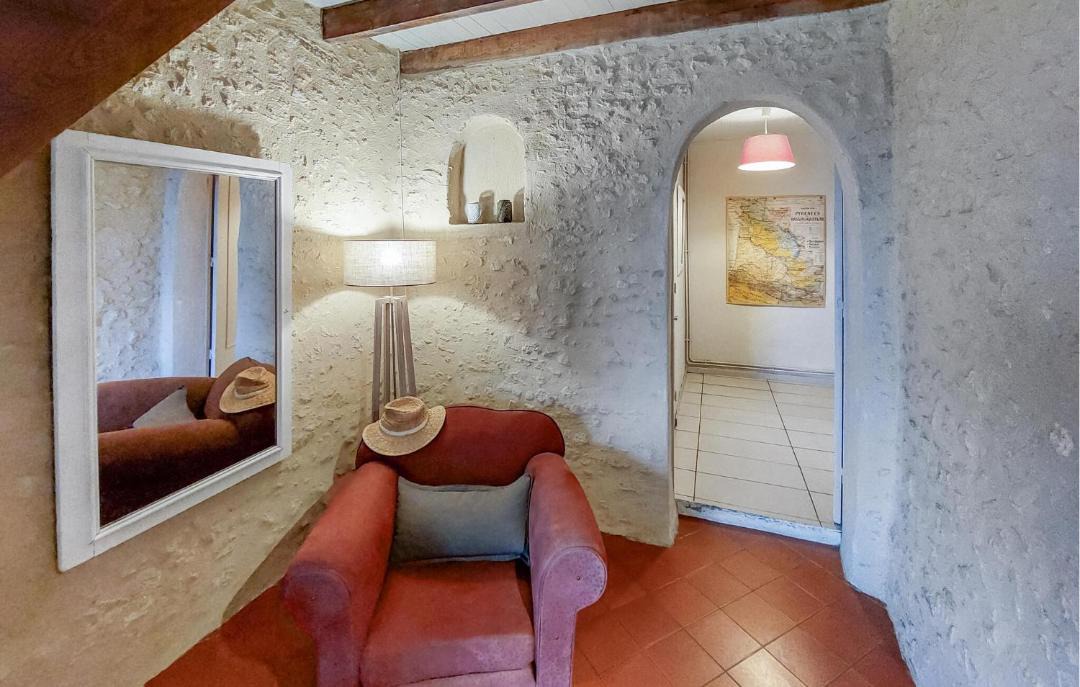 Photo of Others in Doulezon