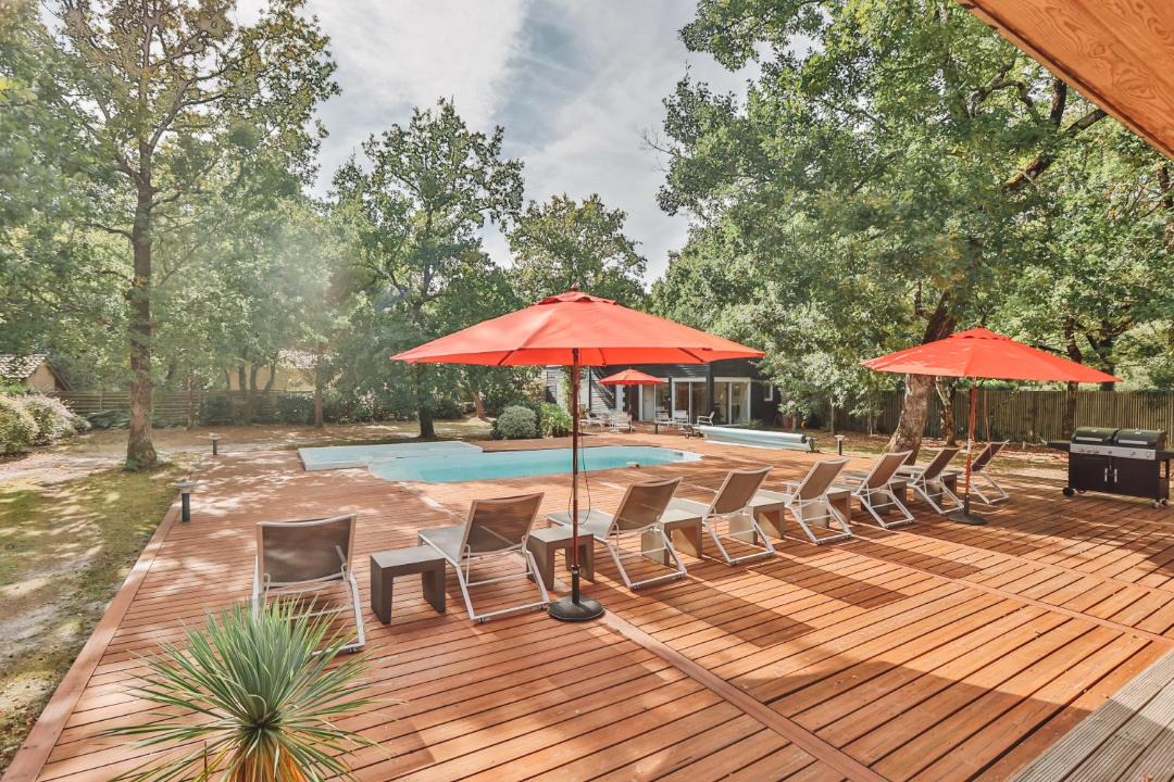 Photo of Others in Grayan-Et-L'Hopital