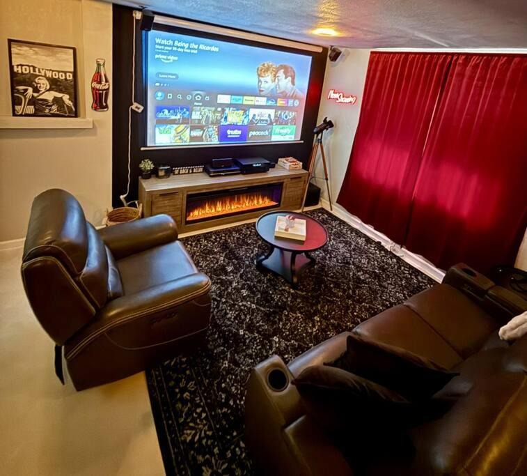 Photo of Livingroom in Feldman's