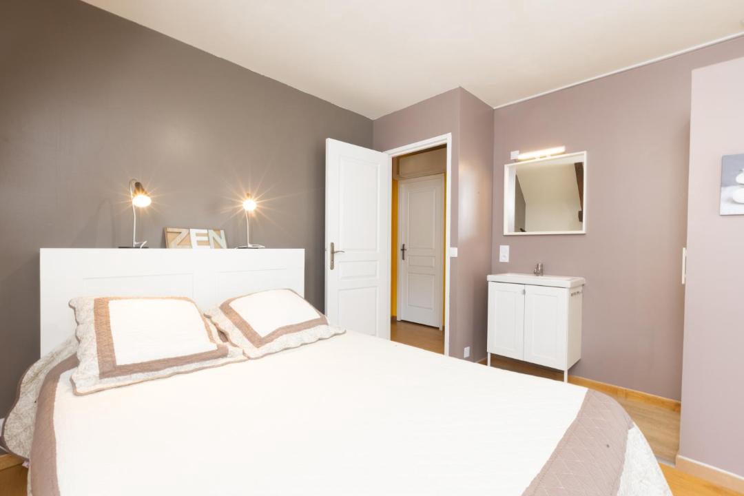 Photo of Bedroom in Thegra