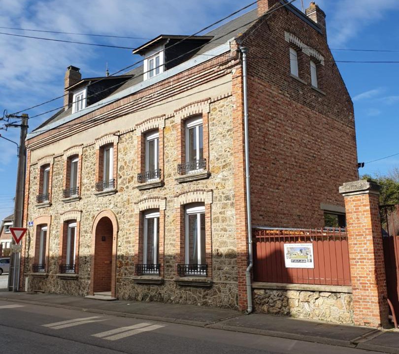 Photo of Buildings in Chaulnes