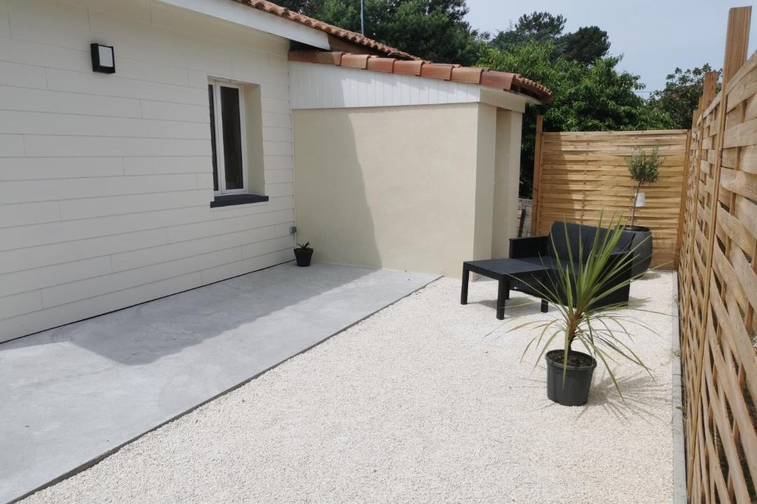 Photo of Others in Lesperon