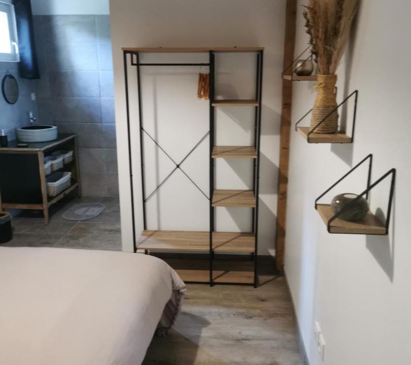 Photo of Others in Lesperon