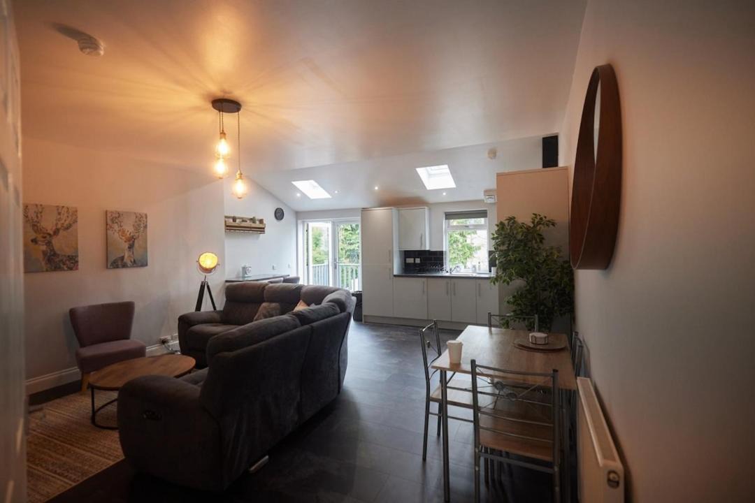 Photo of Others in Larkhall