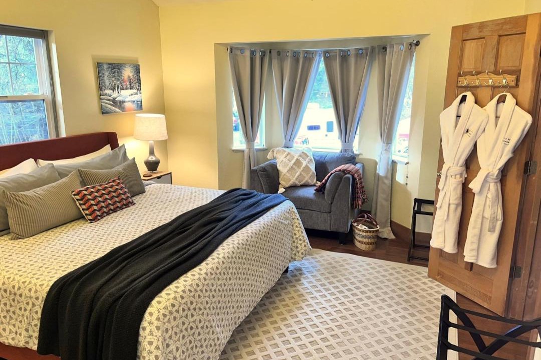 Photo of Bedroom in Bear Creek