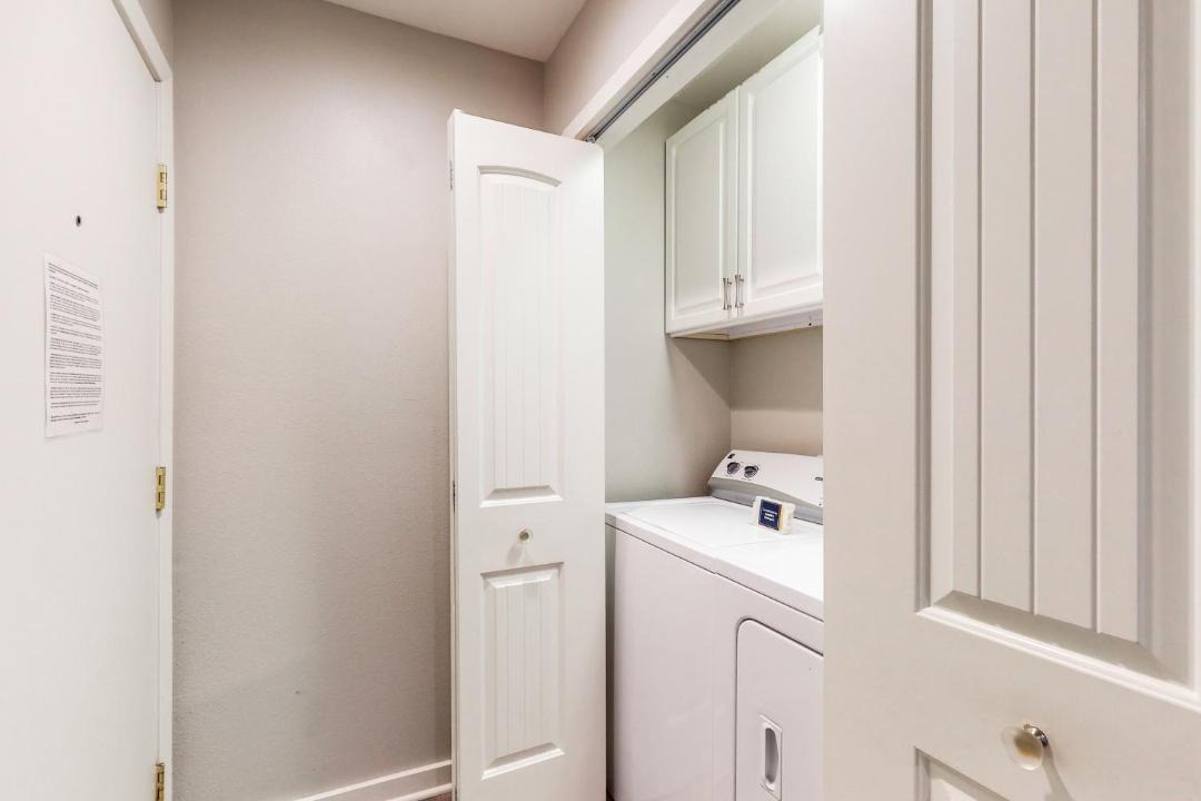 Photo of Bathroom in Harbor Oaks