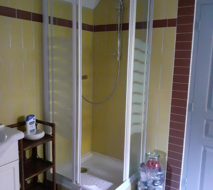 Photo of Bathroom in Saint-Ouen-des-Alleux