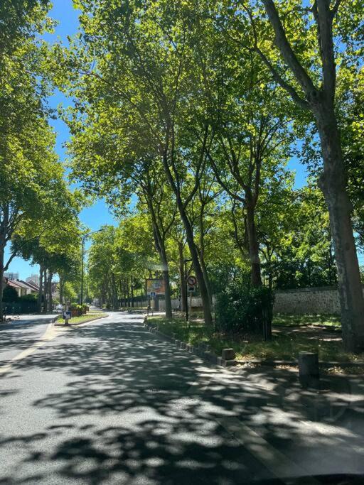 Photo of Others in Bagneux