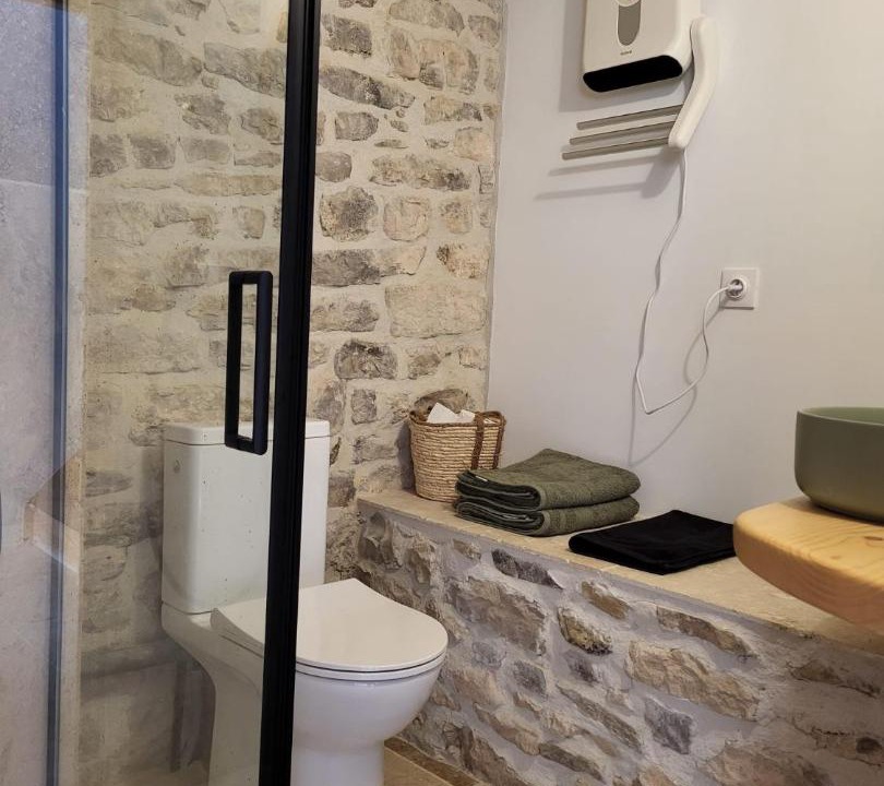 Photo of Bathroom in Asperes