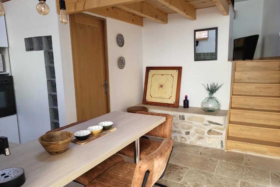 Photo of Others in Asperes