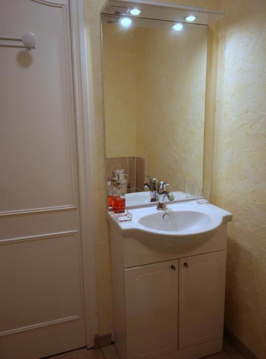 Photo of Bathroom in Saint-Vitte-sur-Briance