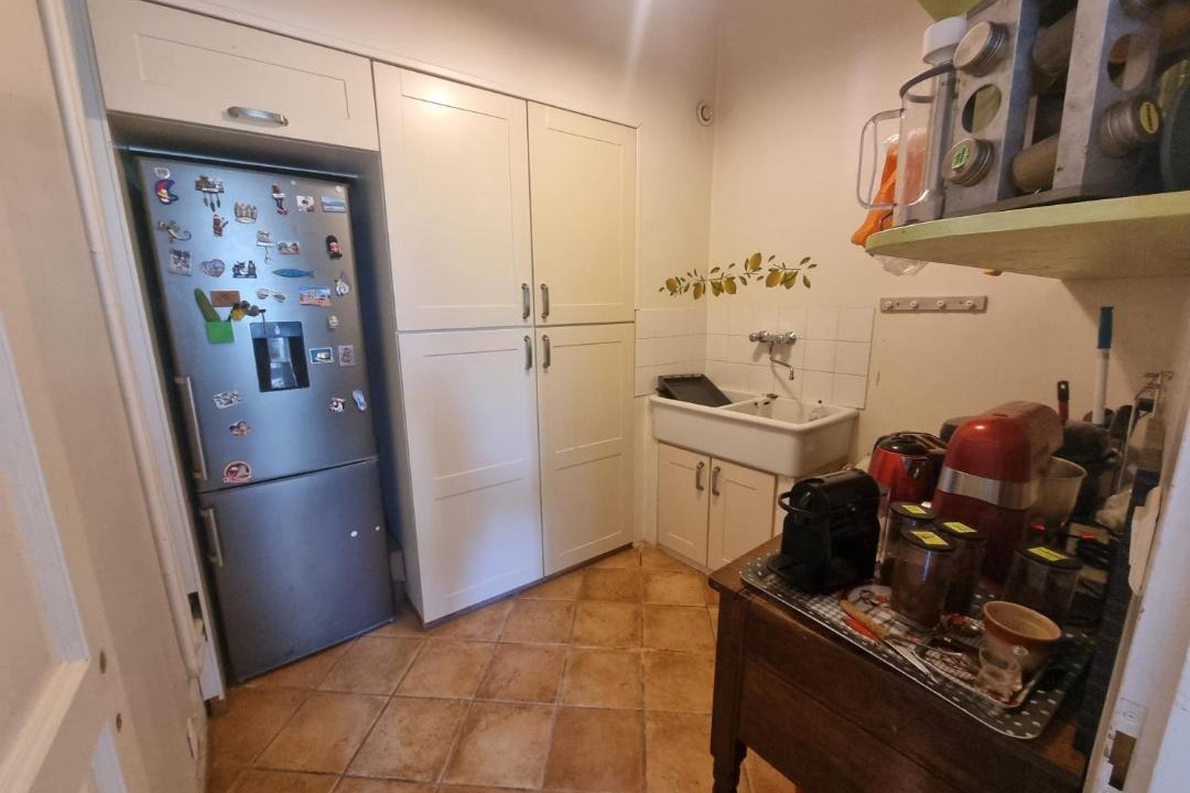 Photo of Kitchen in Vernou-la-Celle-sur-Seine