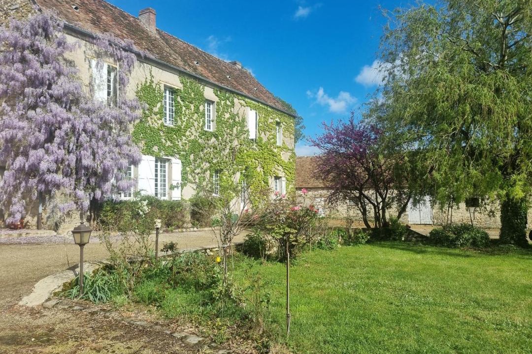 Photo of Others in Vernou-la-Celle-sur-Seine