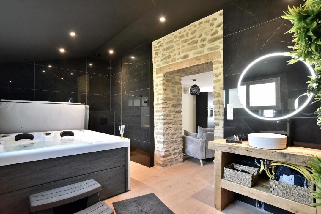 Photo of Bathroom in Plouer-sur-Rance