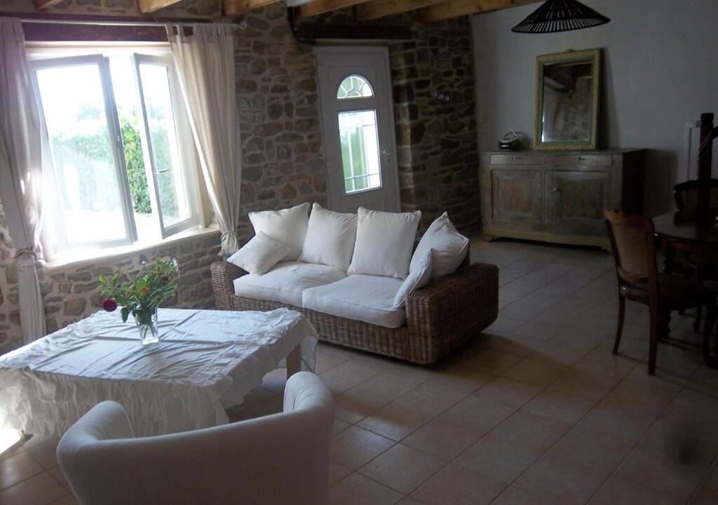 Photo of Others in Plourivo