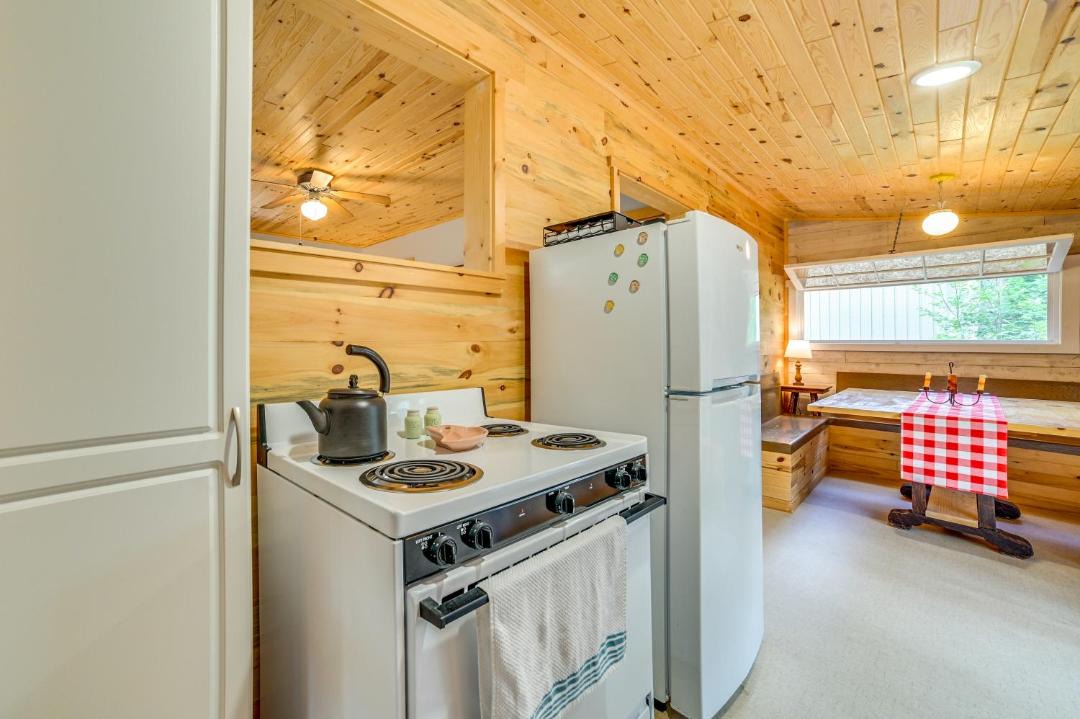 Photo of Kitchen in Rogers City