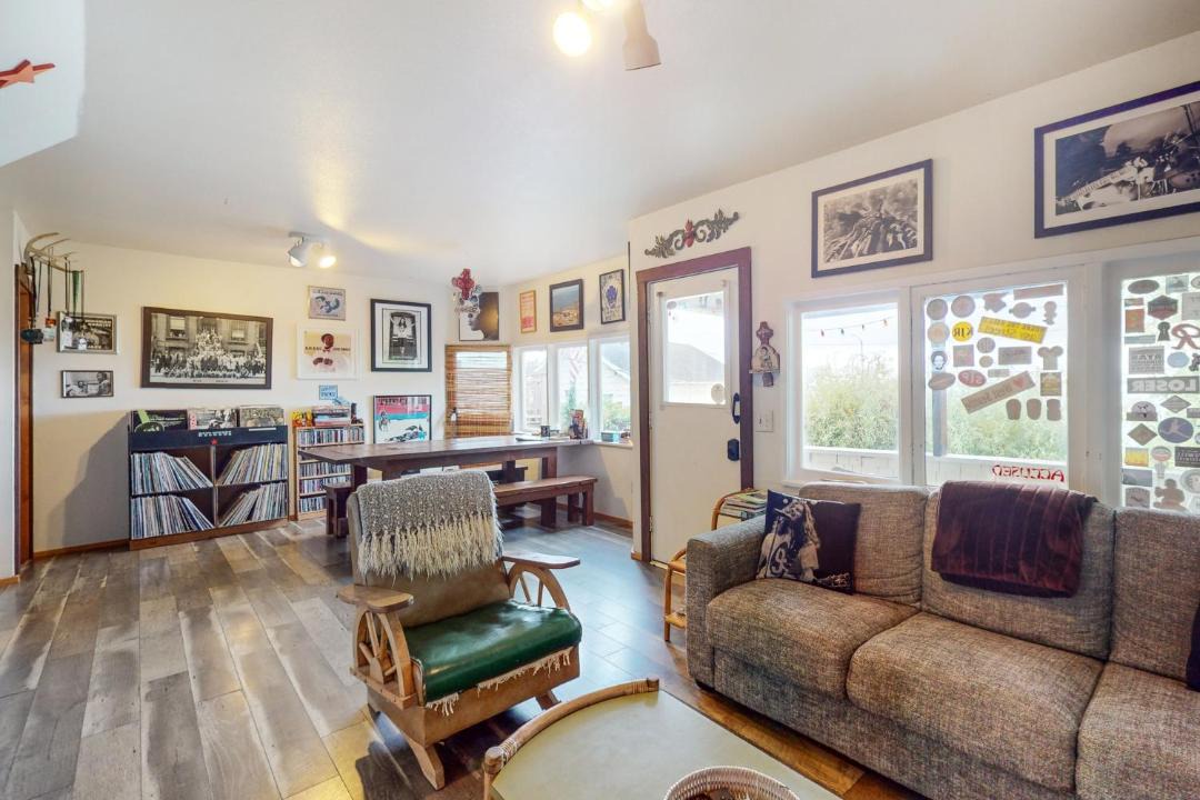 Photo of Others in Alki