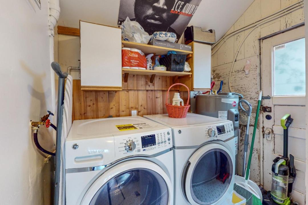 Photo of Others in Alki