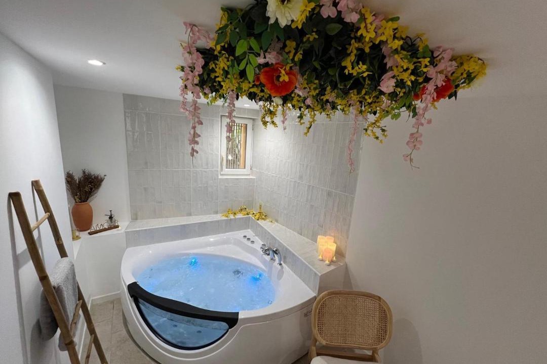 Photo of Bathroom in Clemenceau