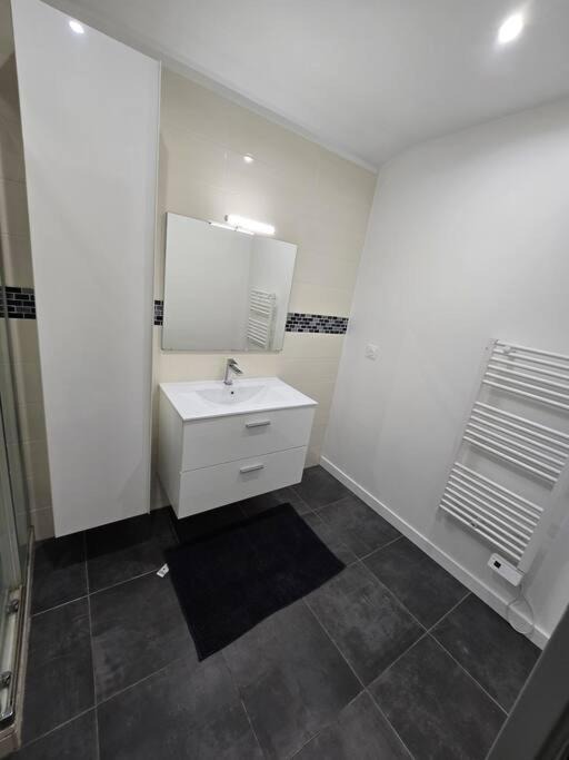 Photo of Bathroom in Mazion