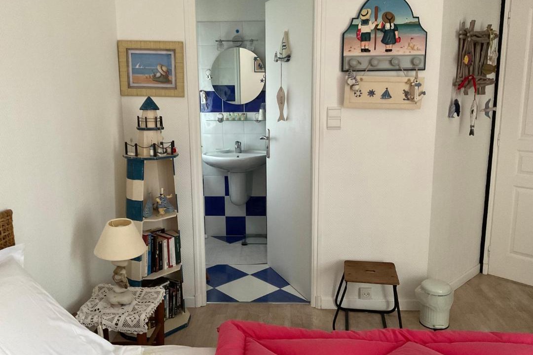 Photo of Bedroom in Crach