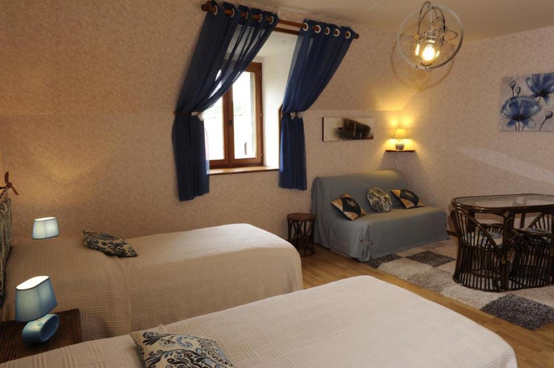 Photo of Others in Eguilly-sous-Bois