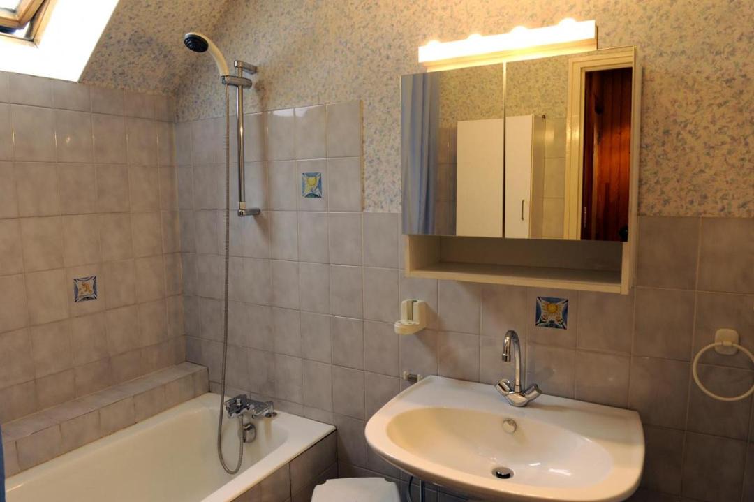 Photo of Bathroom in Eguilly-sous-Bois