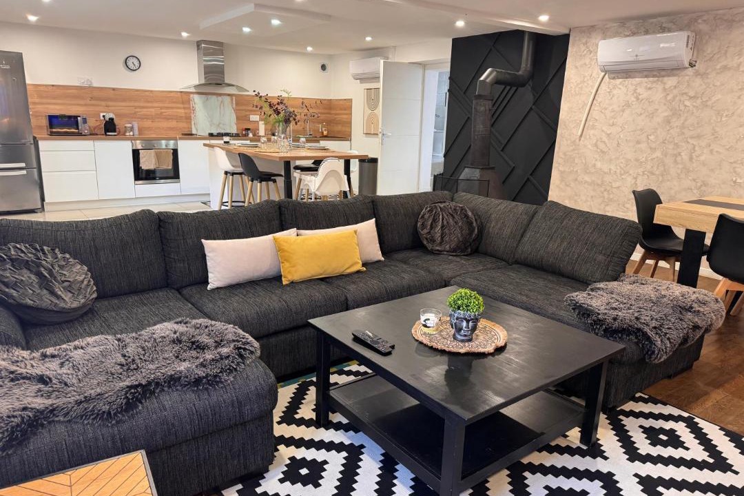 Photo of Livingroom in Champsevraine