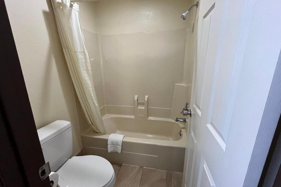 Photo of Bathroom in Weirwood