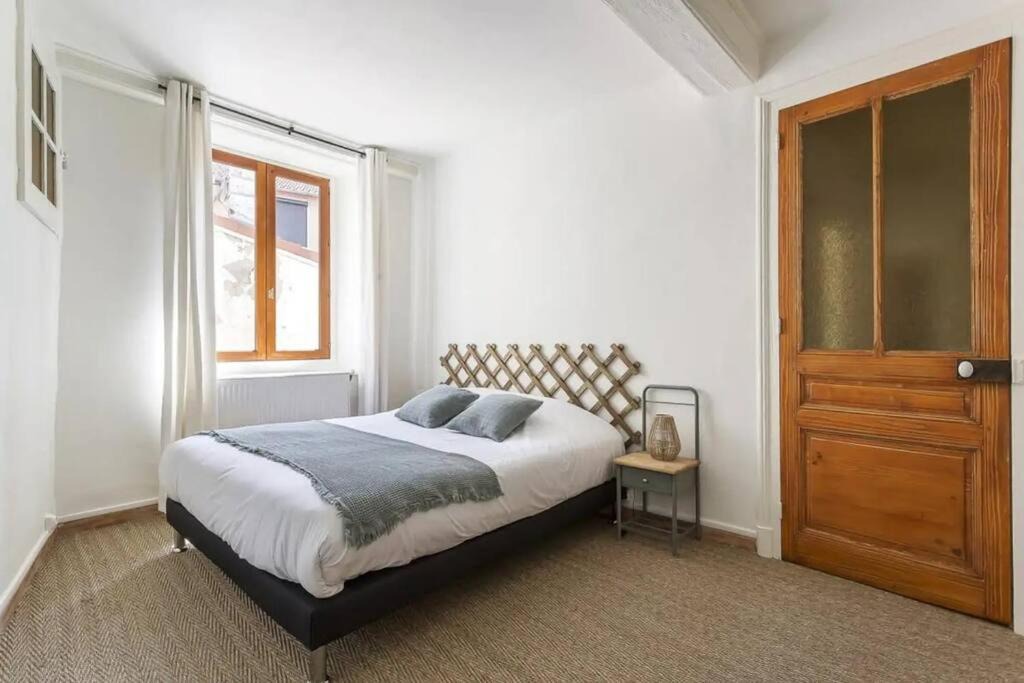 Photo of Bedroom in Sainte-Foy-les-Lyon