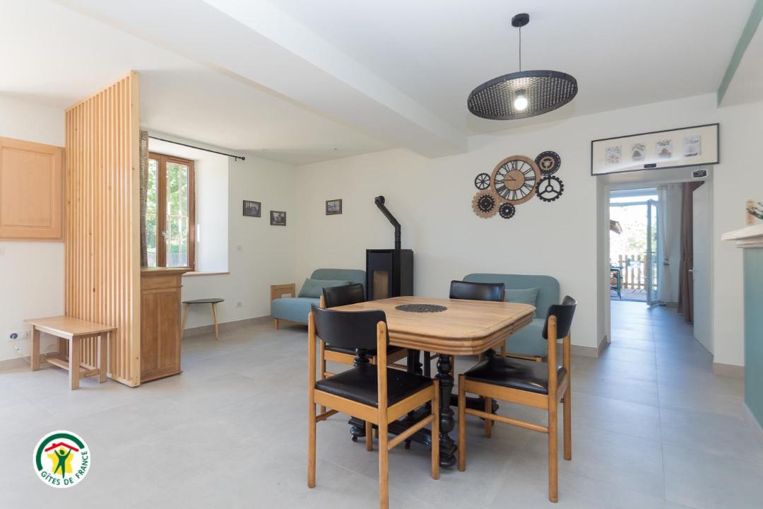 Photo of Others in Saint-Simeon-de-Bressieux