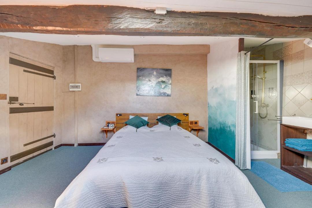 Photo of Bedroom in Pauillac