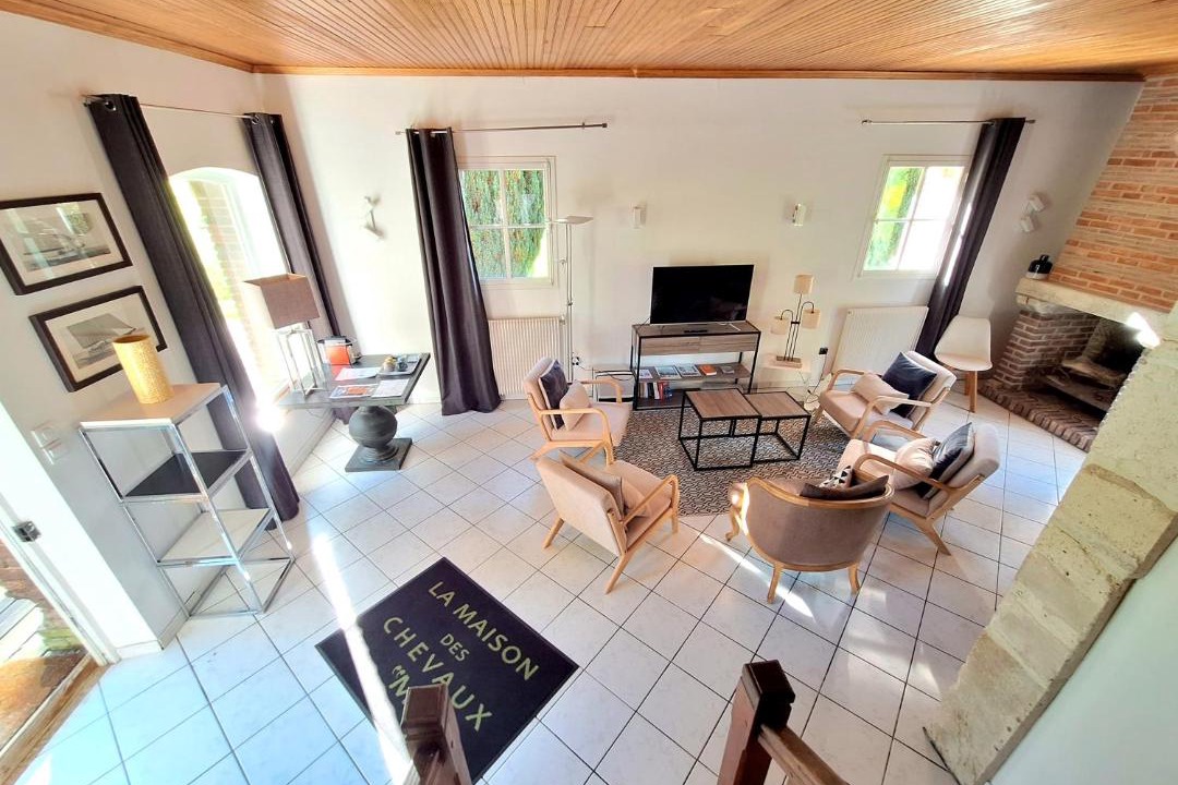 Photo of Others in Eu