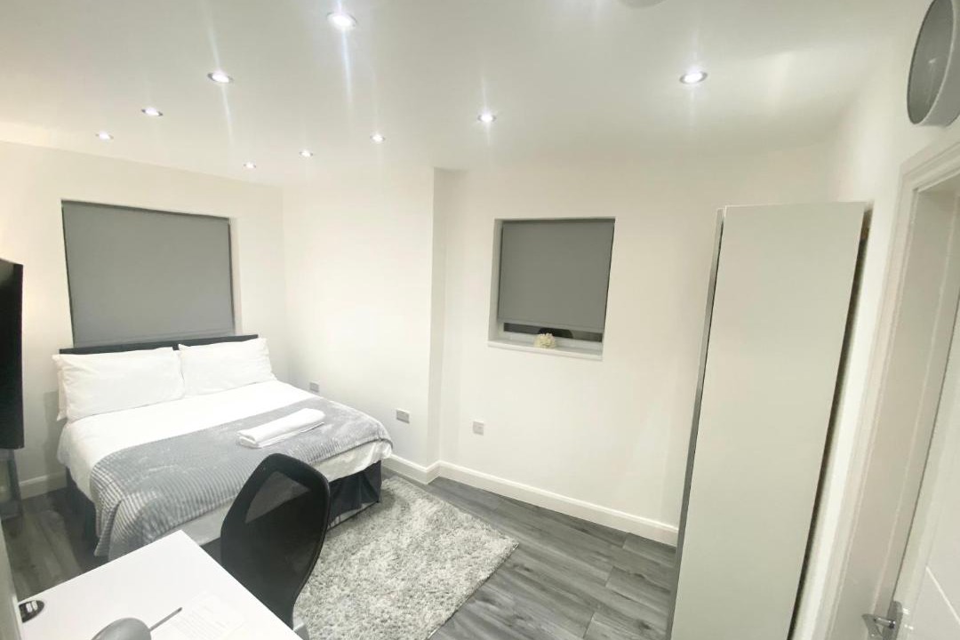 Photo of Bedroom in Hatch Lane